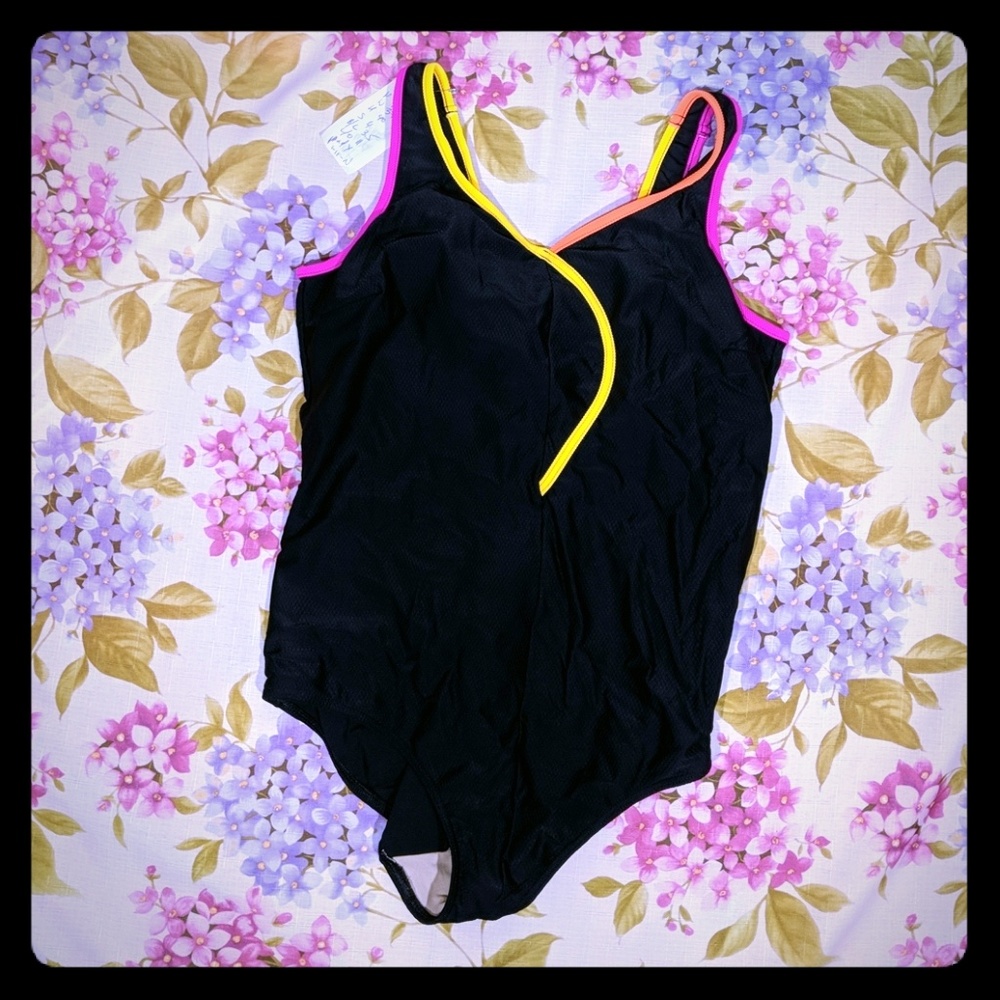 Women's one-piece swimsuit black 22W 40 22